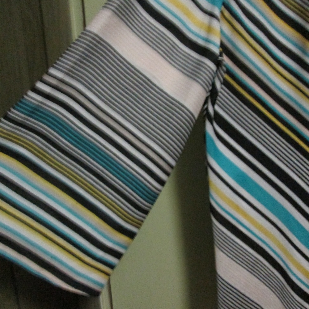NWOT LIZ CLAIBORNE  CARRER TOP SIZE XL - Picture 3 of 4